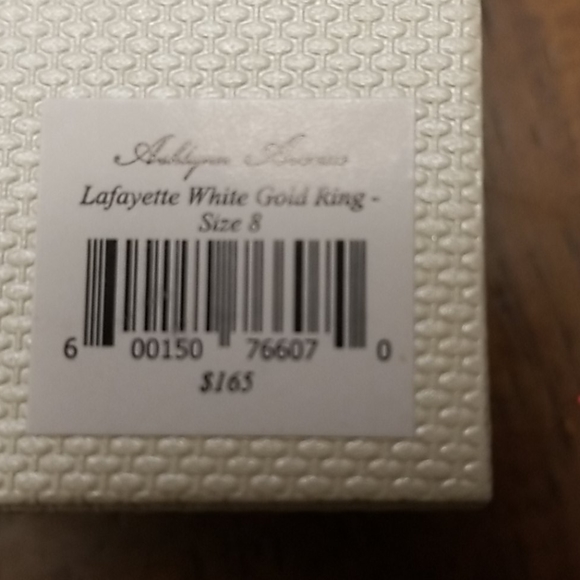 Ashlynn Avenue silver ring - Picture 8 of 8